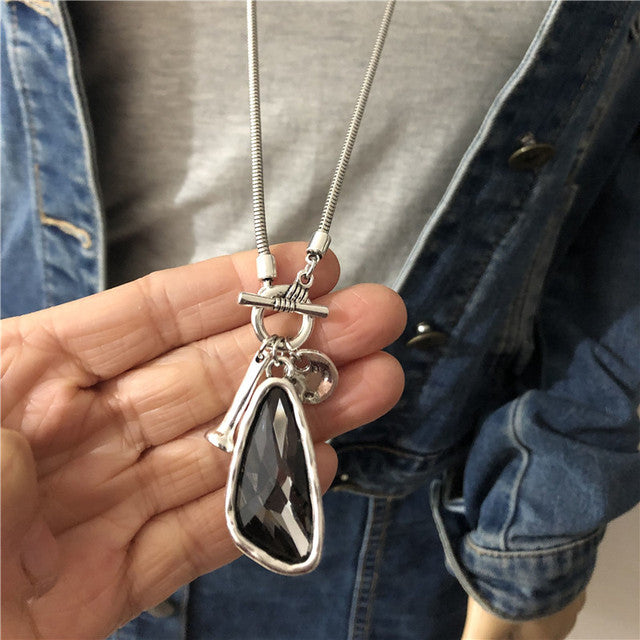 Beautiful Silver Pendant with Unique Style