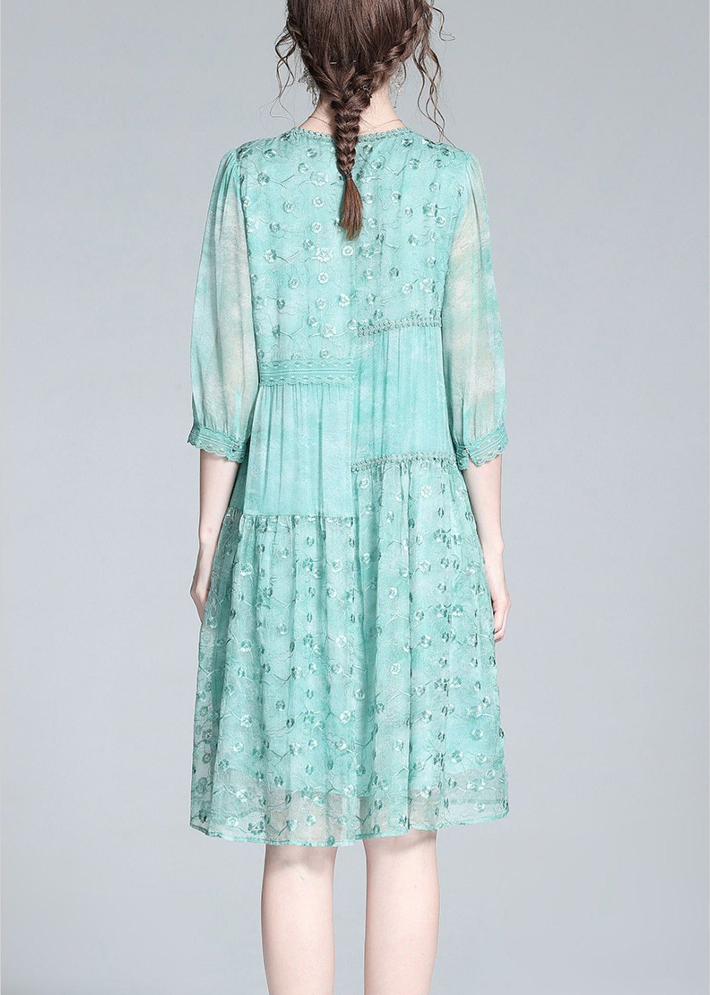 Light Green O-neck Embroideried Button Long Dresses Summer