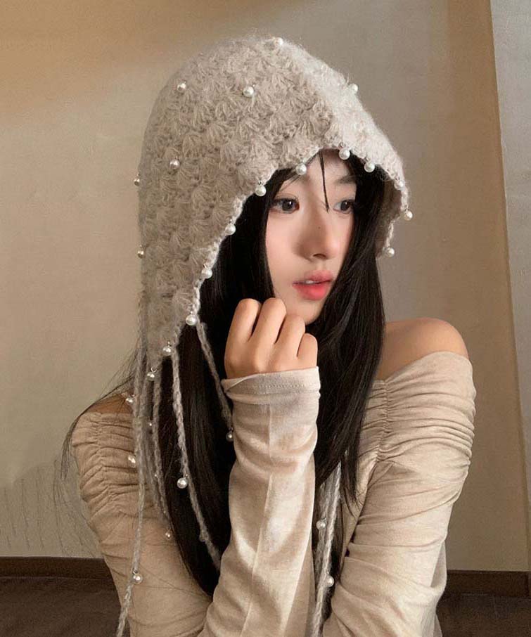 Beige Tassel Nail Bead Knit Bonnie Hat