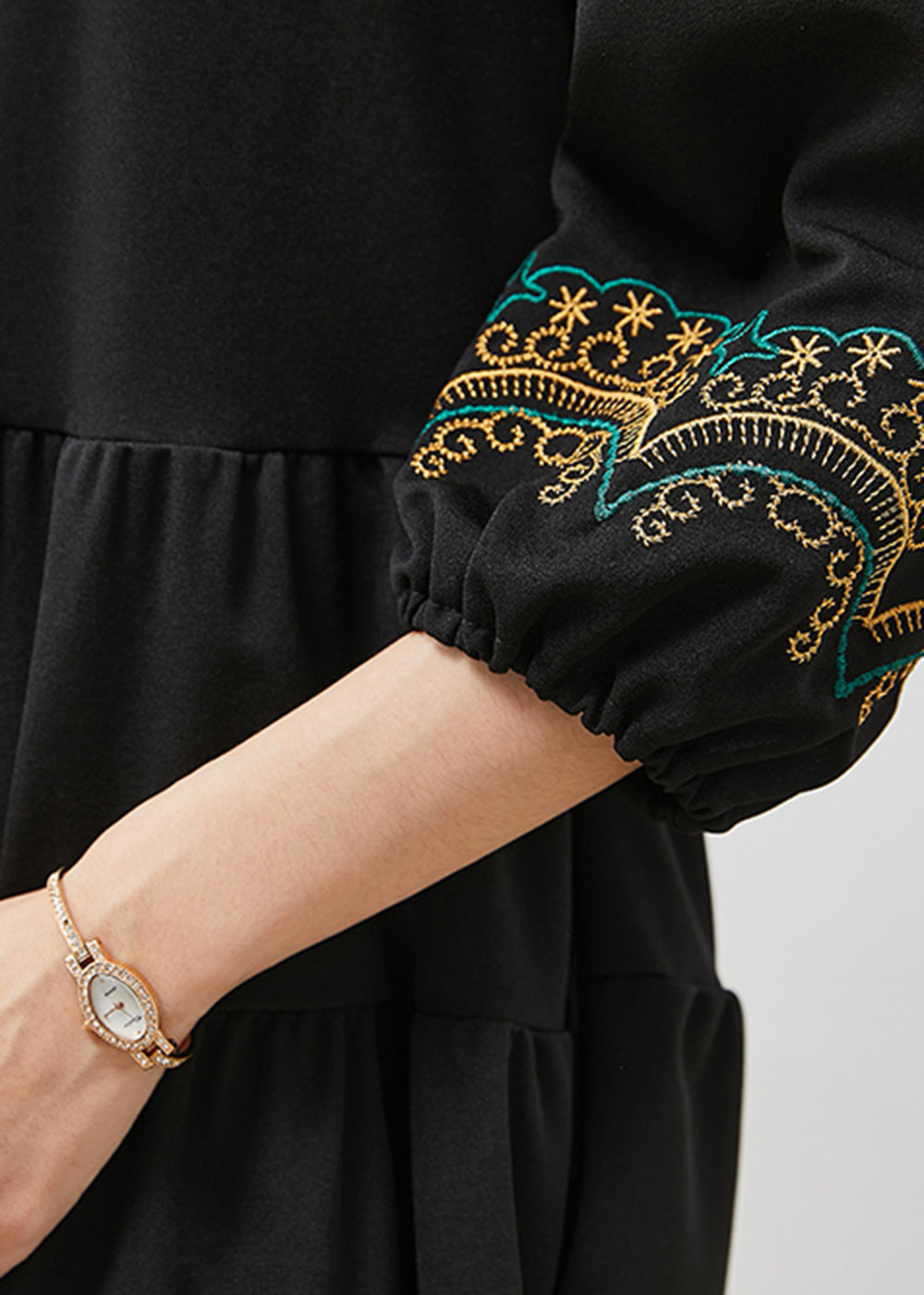 Black Embroidered Oversized Robe Dresses Bracelet Sleeve