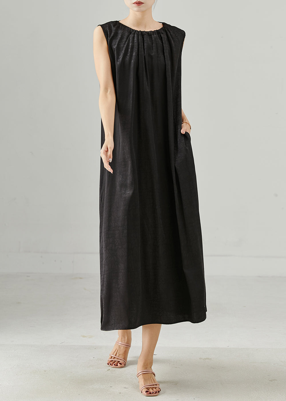 Boutique Black Wear on Both Sides Silk Dress Sleeveless