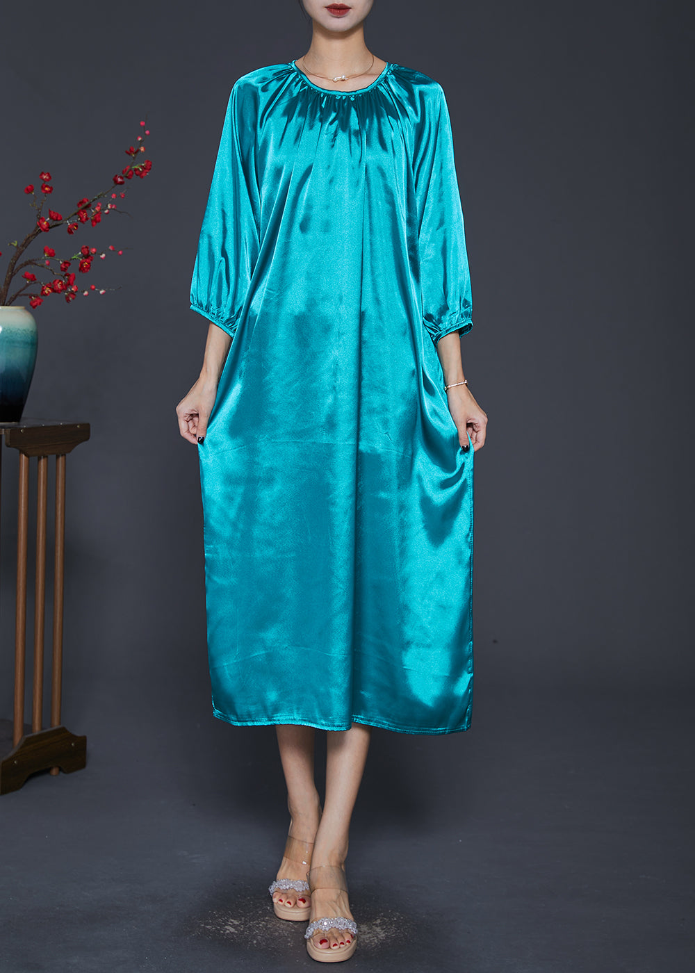 Boutique Peacock Green O-neck Draping Silk Long Dresses Bracelet Sleeve