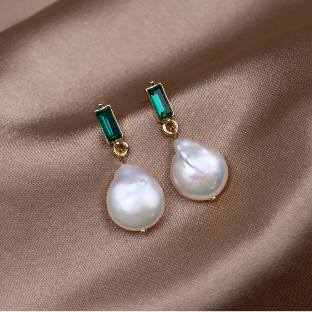 Delicate Artisan Gold Earring