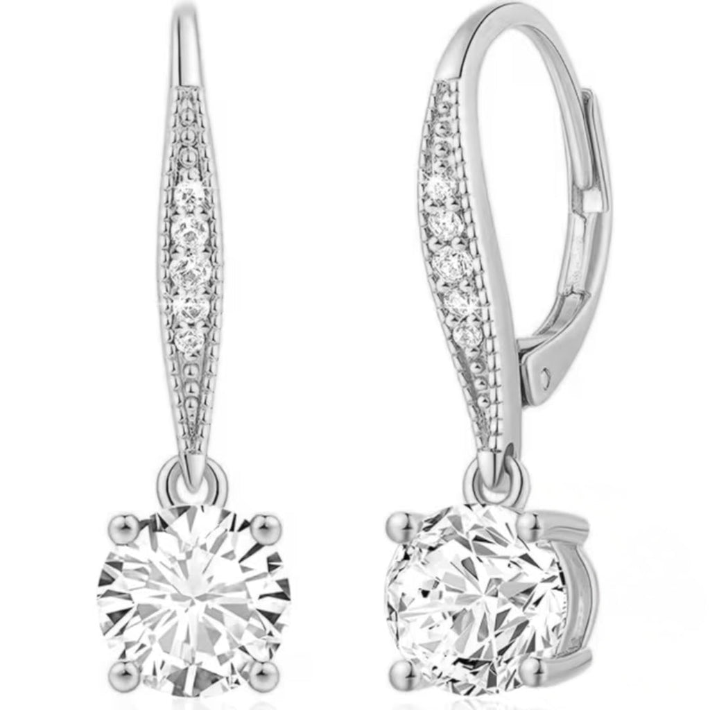 Charming Gold Earring for Any Occasion
