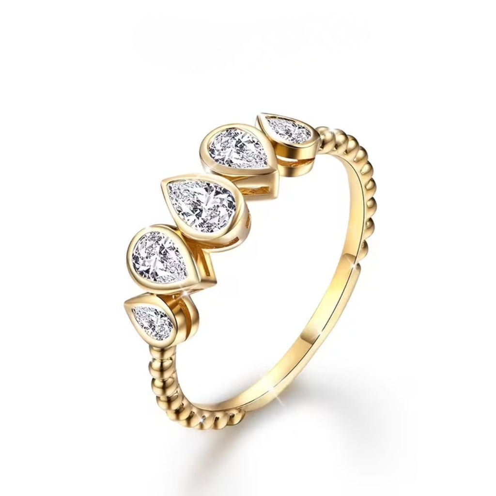 Luxury Golden Crystal Teardrop Ring