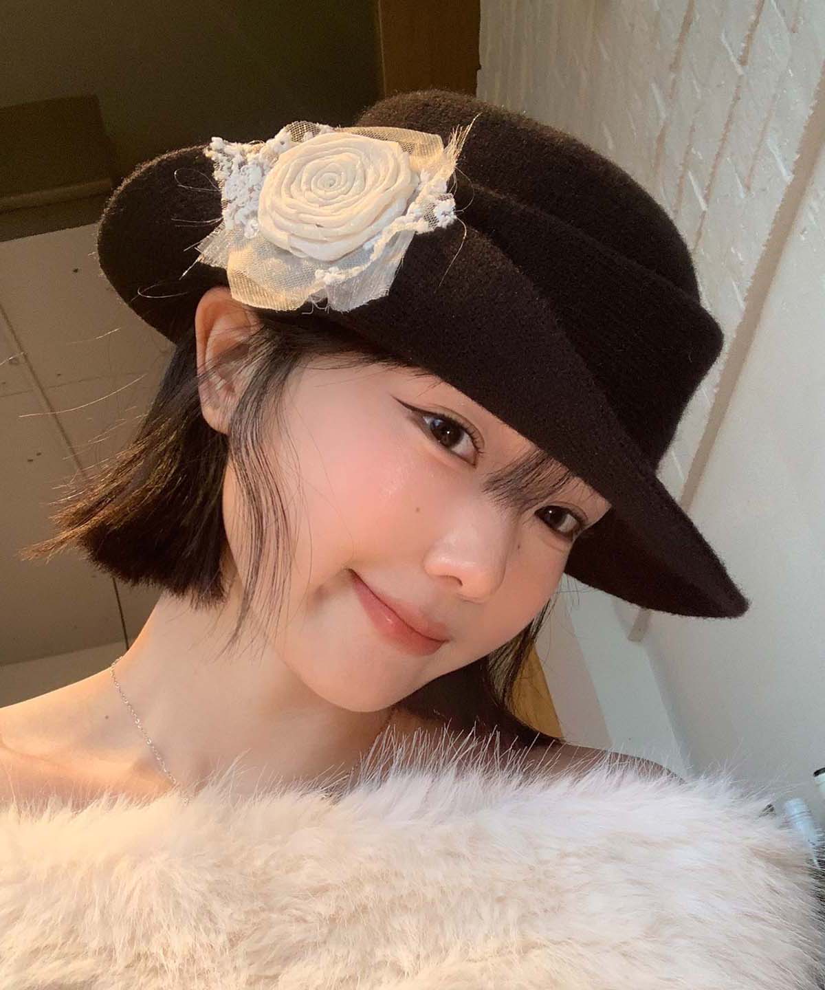 French Style Black Knit Cloche Hat