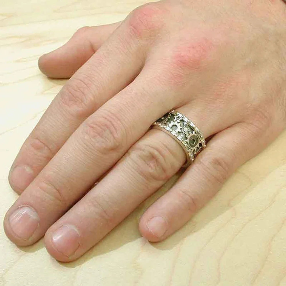 Charming Silver Ring for Any Occasion