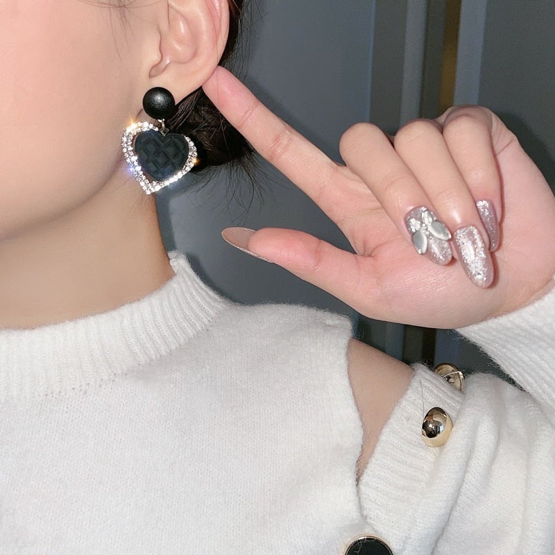 Elegant Gold Earring for Every Occasion