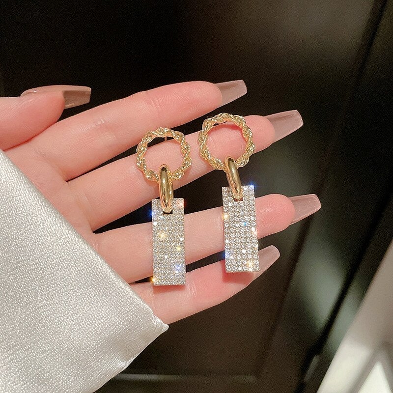 Classic Silver Earring with Timeless Appeal