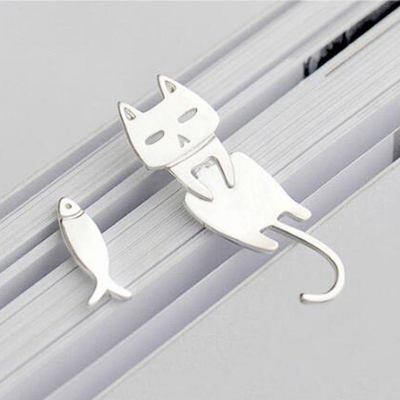 Romantic Silver Earring for Special Moments