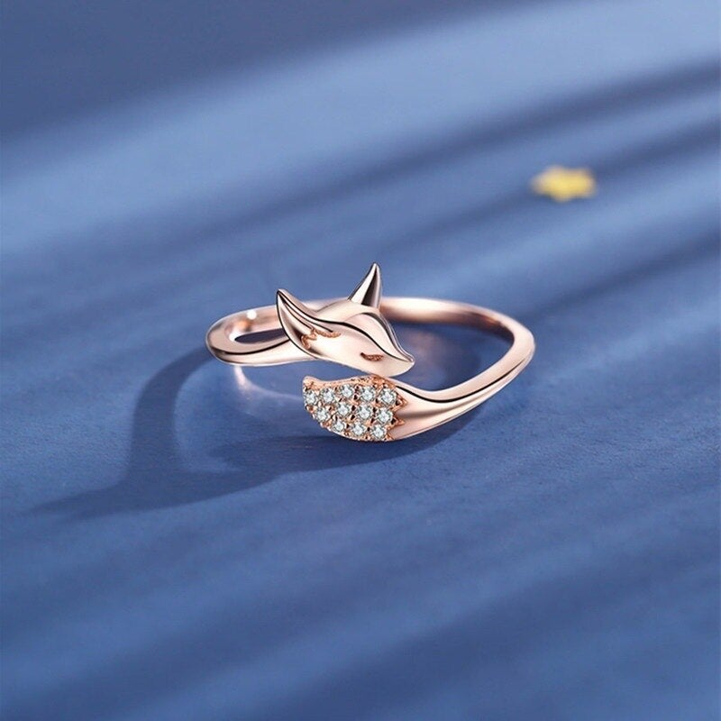 Charming Silver Ring for Any Occasion