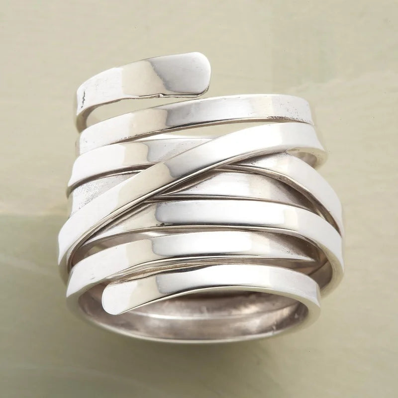 Charming Silver Ring for Any Occasion