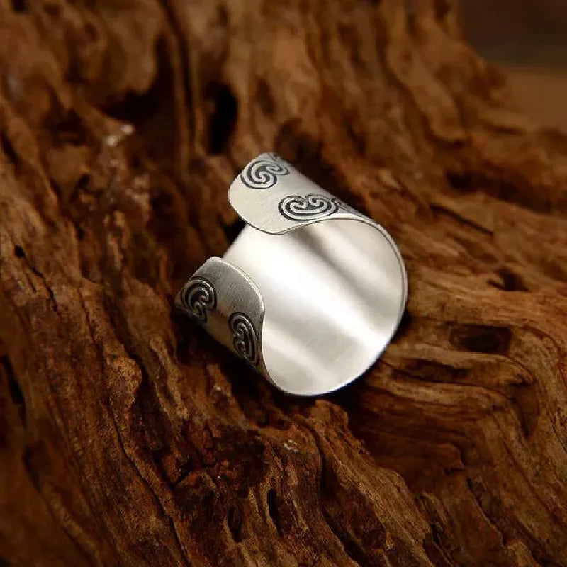 Elegant Silver Ring for Every Occasion