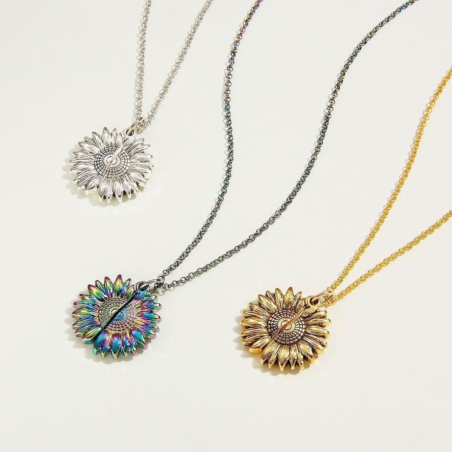 Classic Silver Pendant with Timeless Appeal