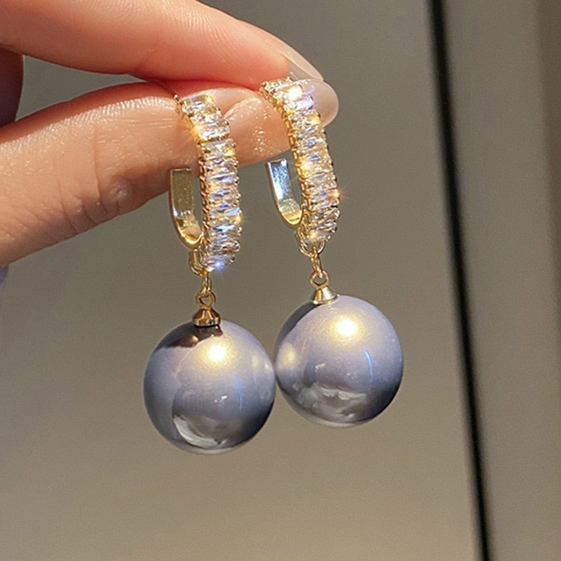 Stunning Pearl Earring for Daily Wear