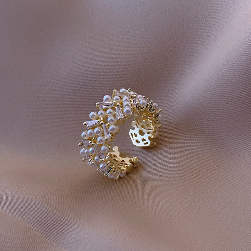 Beautiful Gold Ring with Unique Style
