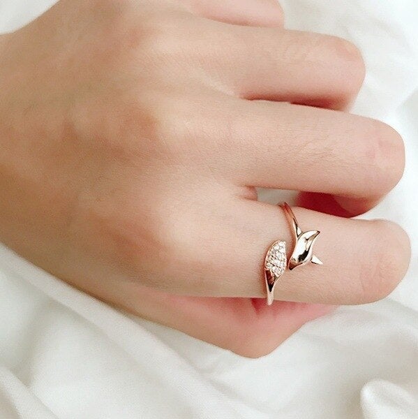 Charming Silver Ring for Any Occasion