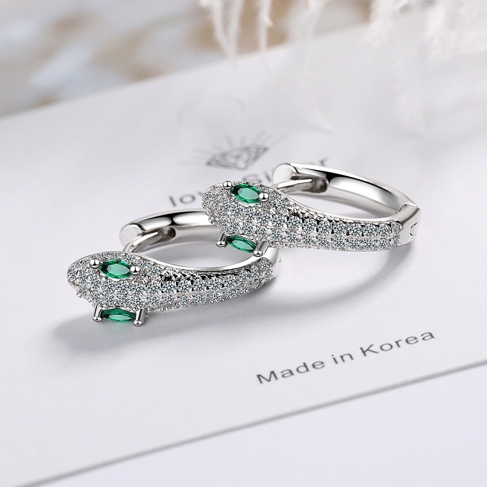 Elegant Silver Earring for Every Occasion