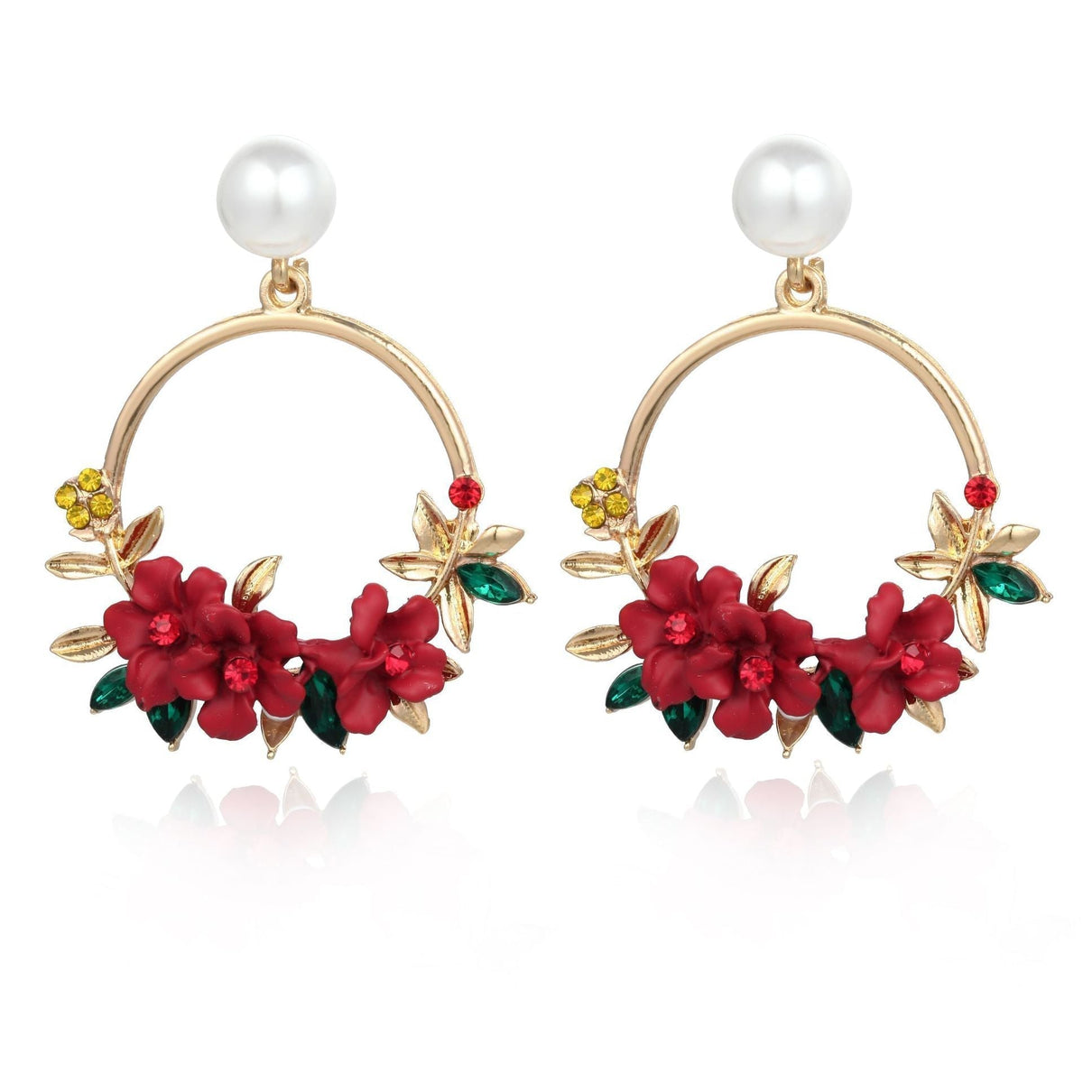 Classic Gold Earring with Timeless Appeal