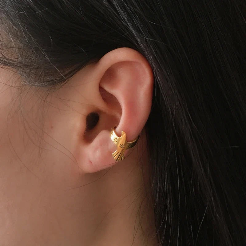 Elegant Gold Earring for Every Occasion