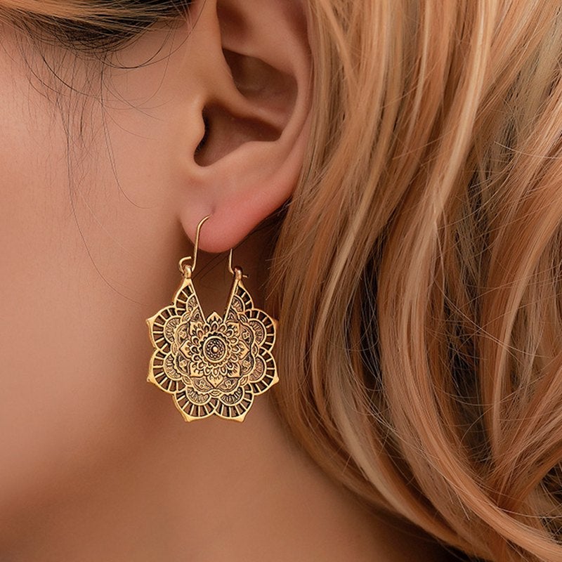 Charming Earring for Any Occasion