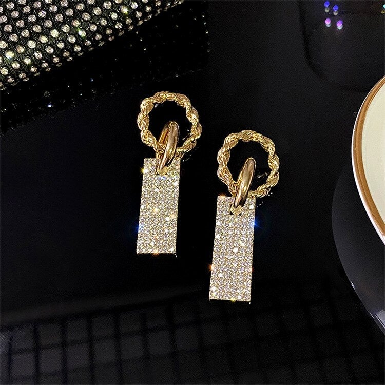Classic Silver Earring with Timeless Appeal