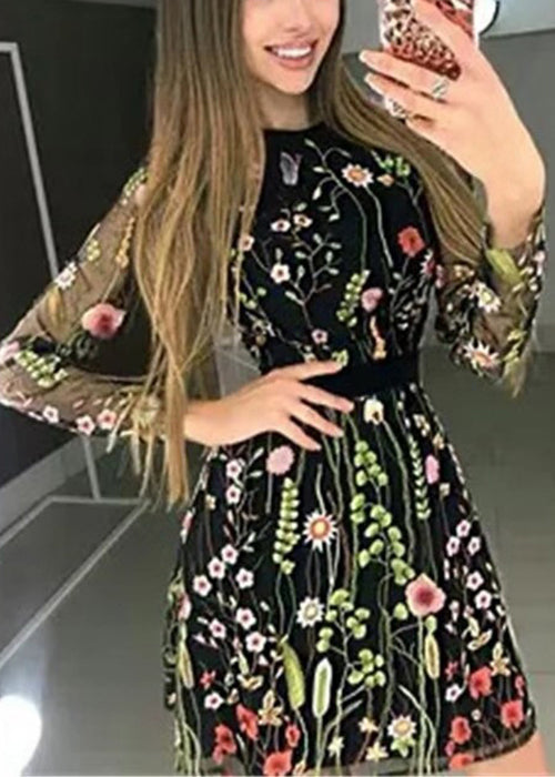 New Pink O-neck Embroidered Tulle Mid Dress Long Sleeve