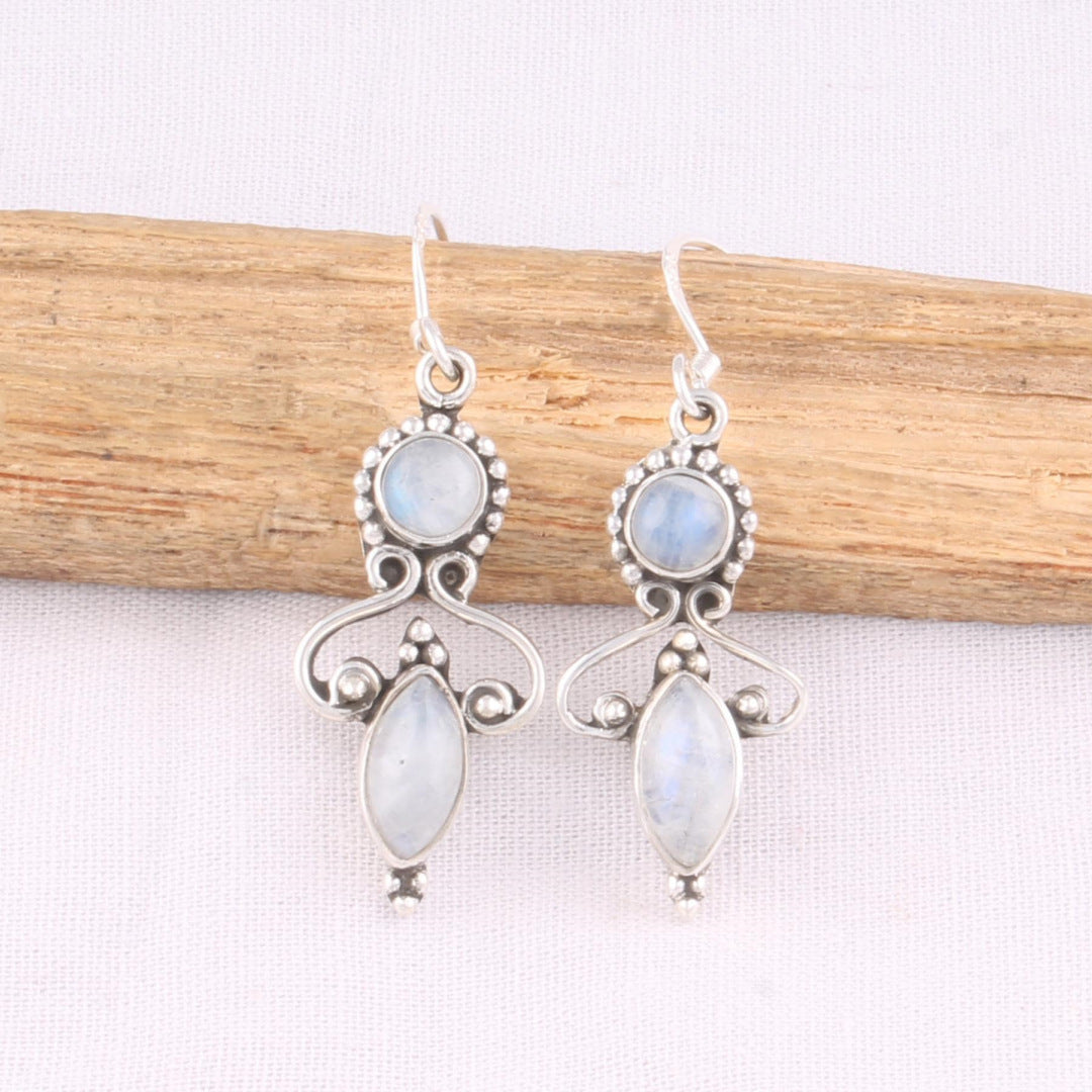 Charming Earring for Any Occasion