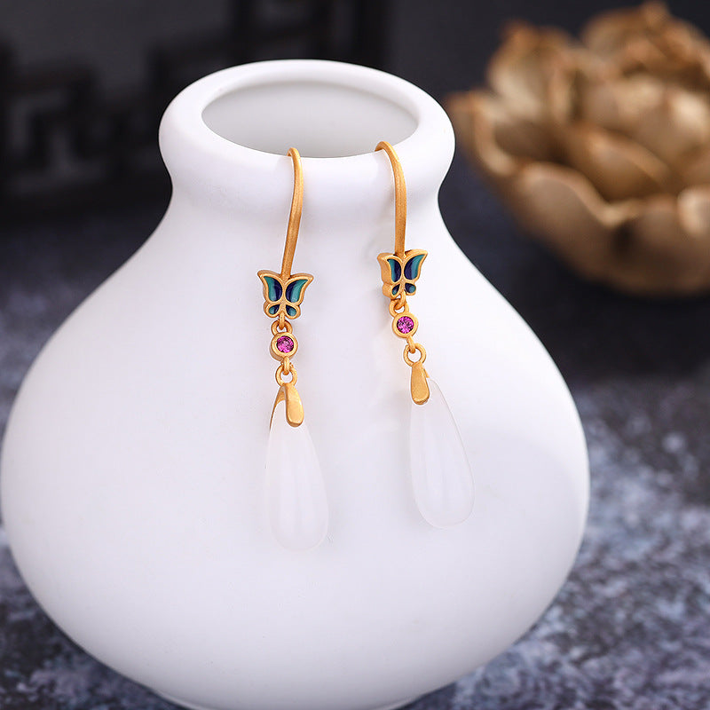Romantic Gold Earring for Special Moments