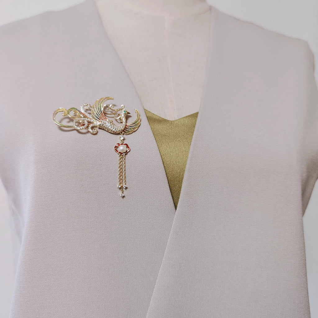 Elegant Pearl Piece for Every Occasion