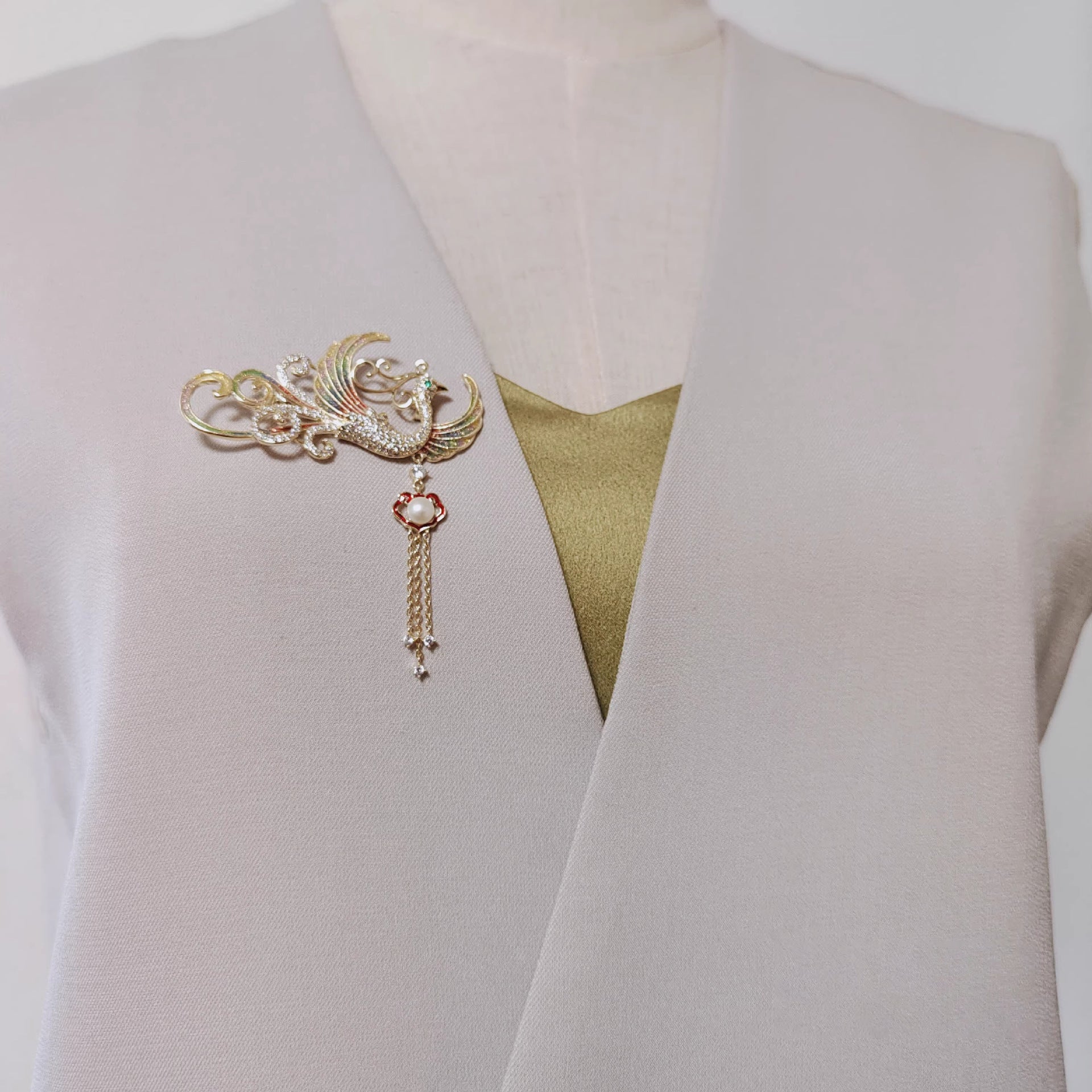 Elegant Pearl Piece for Every Occasion