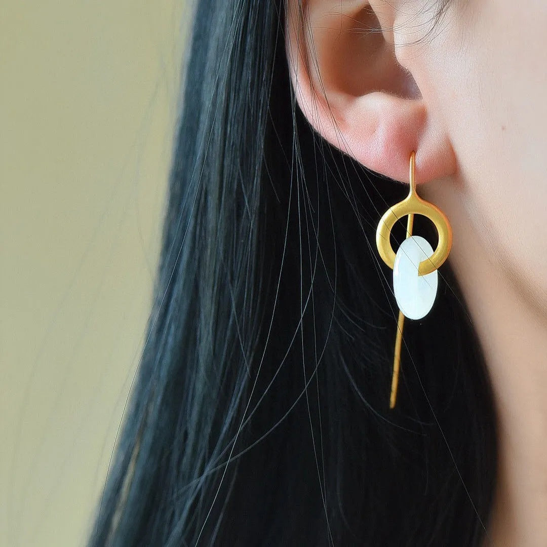 Elegant Silver Earring for Every Occasion