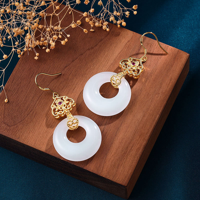 Classic Earring with Timeless Appeal