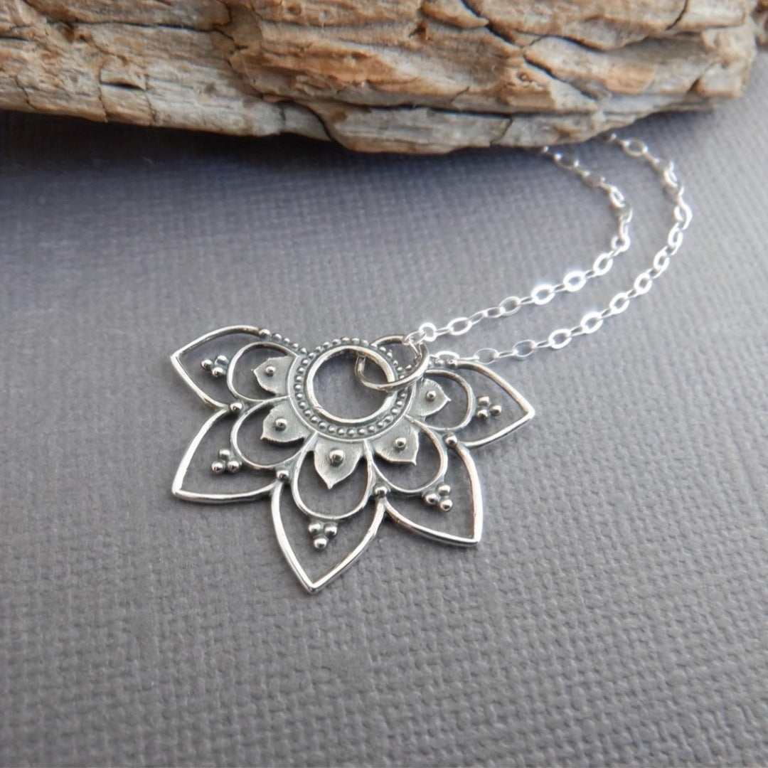Romantic Necklace for Special Moments