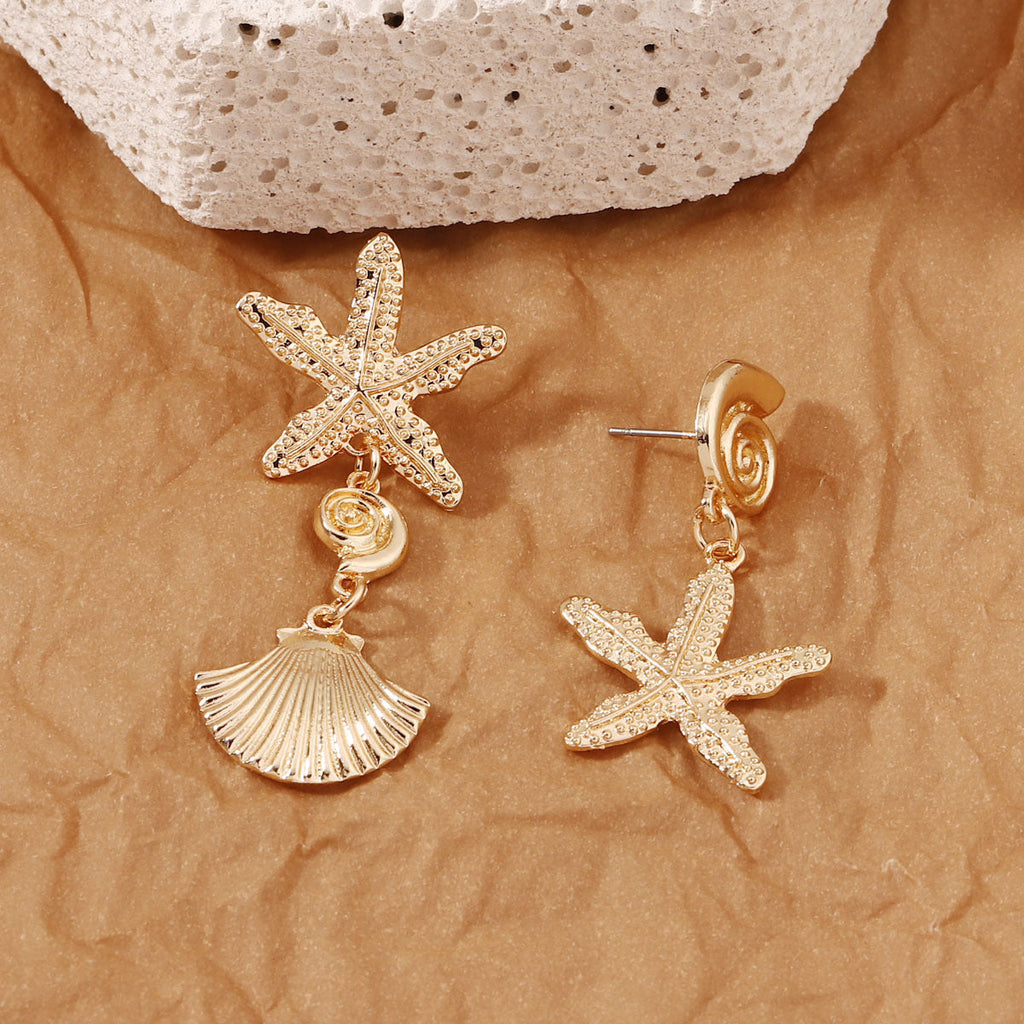 Beautiful Gold Earring with Unique Style