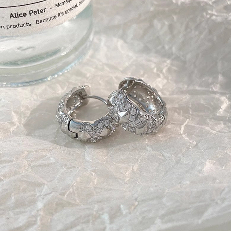 Classic Earring with Timeless Appeal