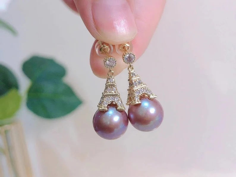 Classic Pearl Earring with Timeless Appeal