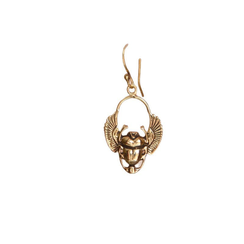 Charming Gold Earring for Any Occasion