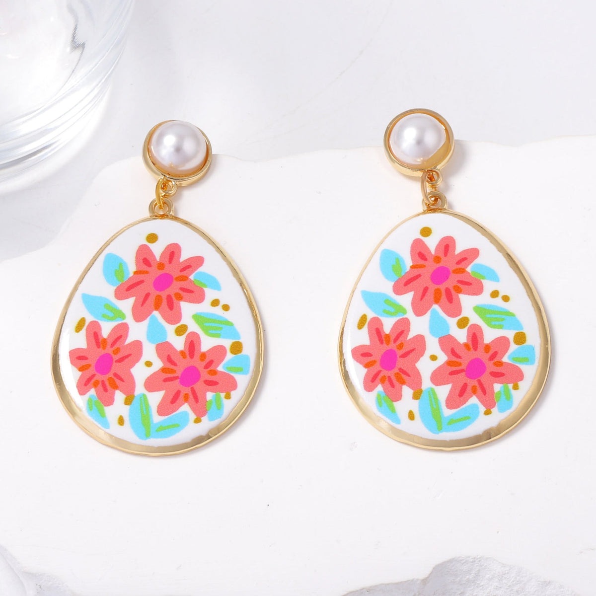 Charming Piece for Any Occasion