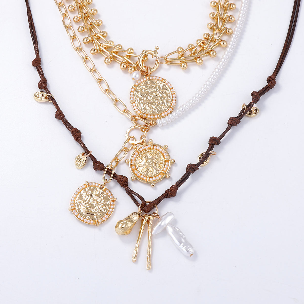 Romantic Pearl Necklace for Special Moments