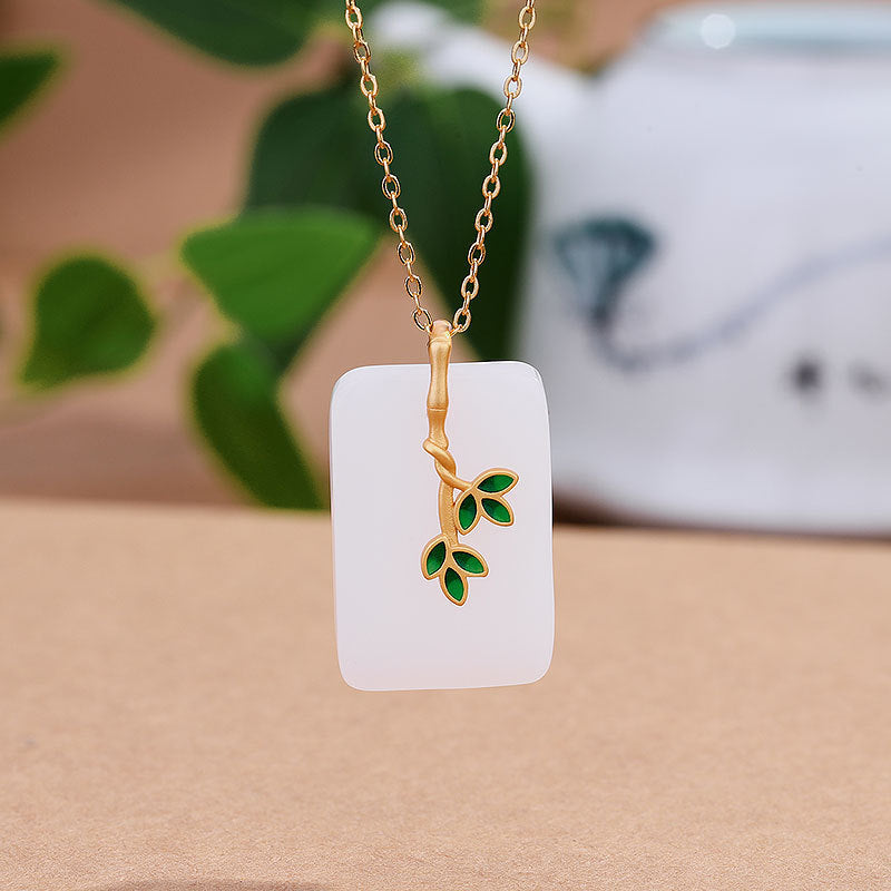 Classic Gold Necklace with Timeless Appeal