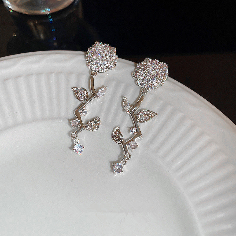 Elegant Earring for Every Occasion