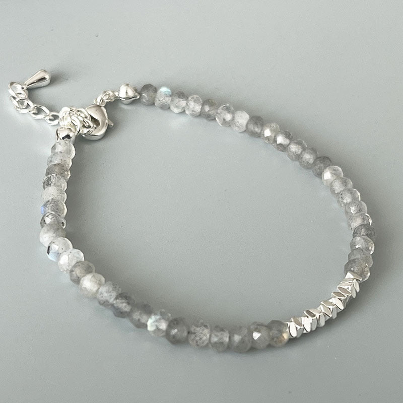 Classic Silver Bracelet with Timeless Appeal