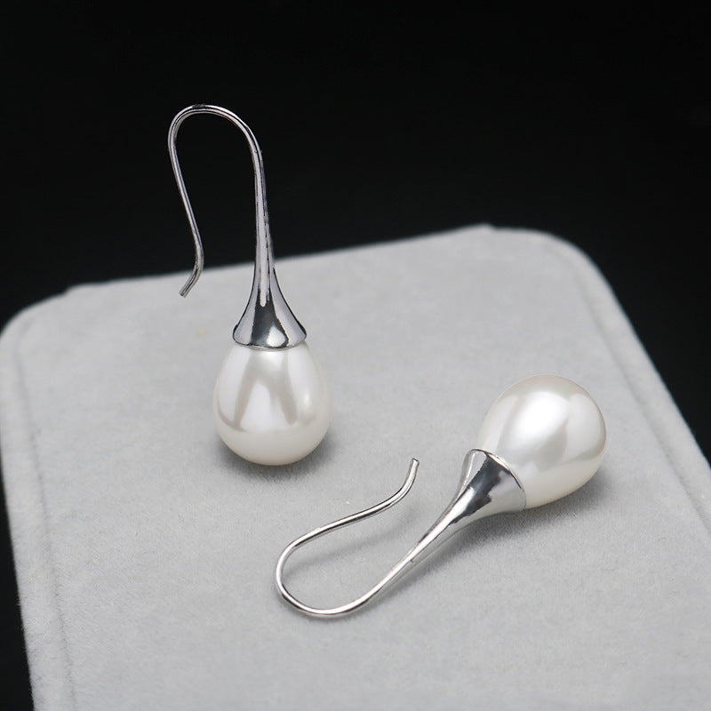 Delicate Artisan Gold Earring