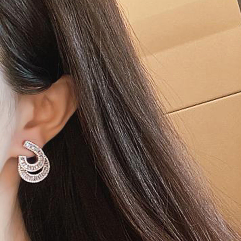Elegant Earring for Every Occasion
