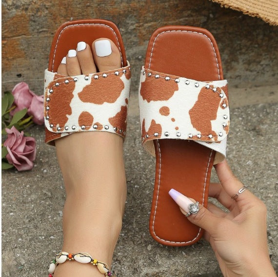 Chic Orthopedic Shoes with Unique Design