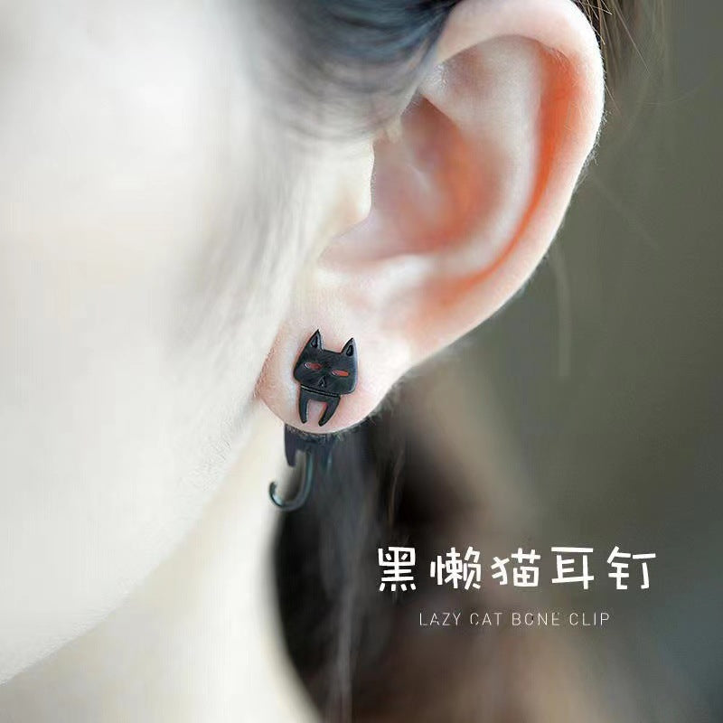 Charming Silver Earring for Any Occasion