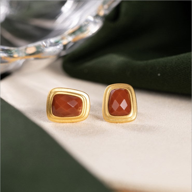 Classic Earring with Timeless Appeal