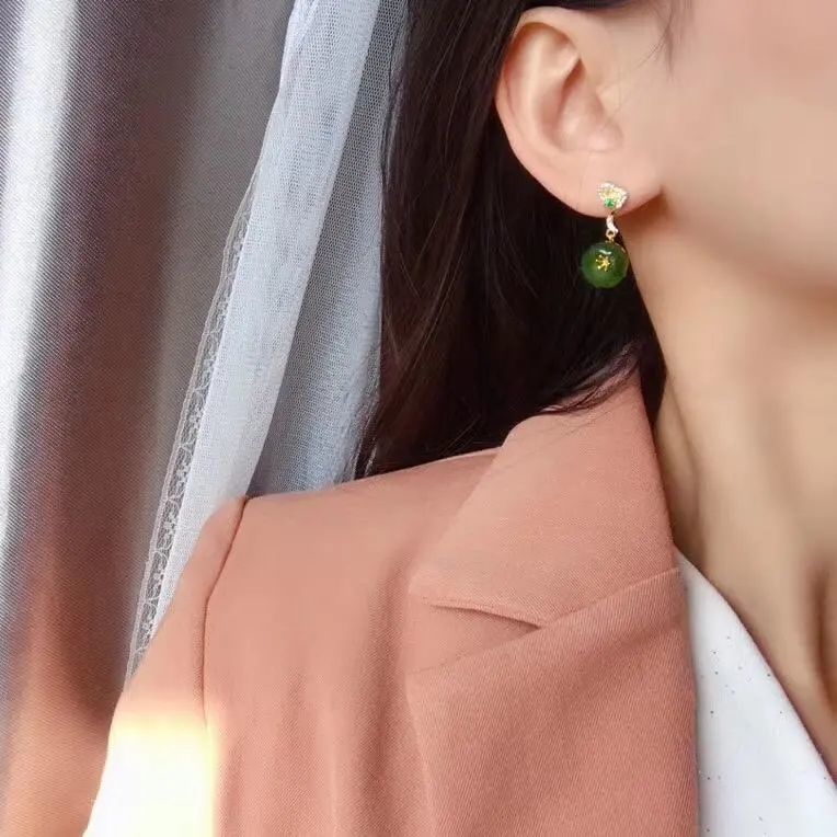 Beautiful Silver Earring with Unique Style