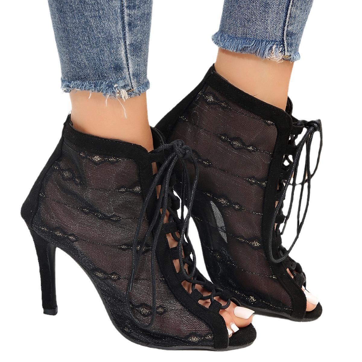 Chic Orthopedic Sandals with Unique Design